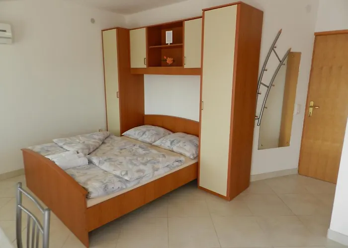 Apartament With A Parking Space Sveti Vid, Krk - 16955