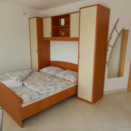 Apartament With A Parking Space Sveti Vid, Krk - 16955
