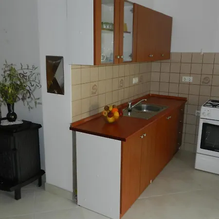 Apartament With A Parking Space Sveti Vid, Krk - 16955 Malinska